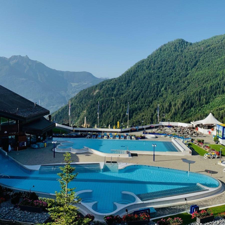 Hotel Les Bains D'Ovronnaz Ngoại thất bức ảnh